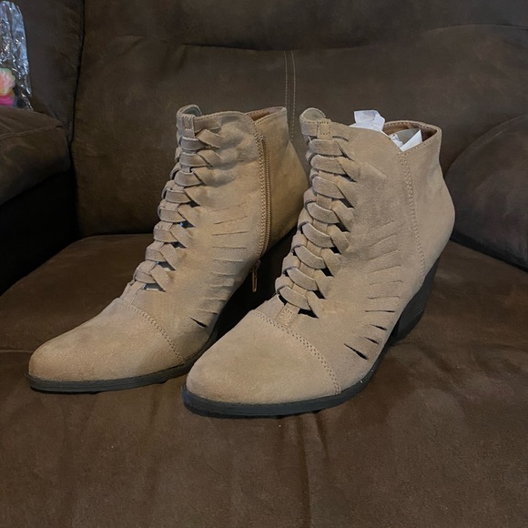 Coconuts by Matisse Shoes Coconut By Matisse Booties Poshmark